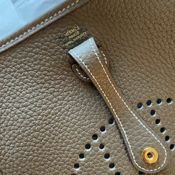ππ»ββοΈ**~~SOLD~~*Hermes Mini Evelyne TPM 16 - Picture 10 of 10